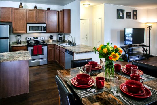 2-bedroom-kitchen-dining 2-bedroom luxury condo scottsdale az